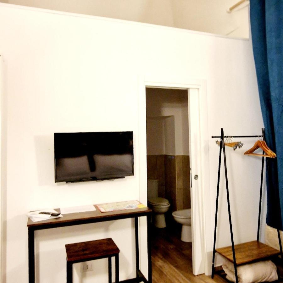 Tribunali Platamon Naples Extérieur photo
