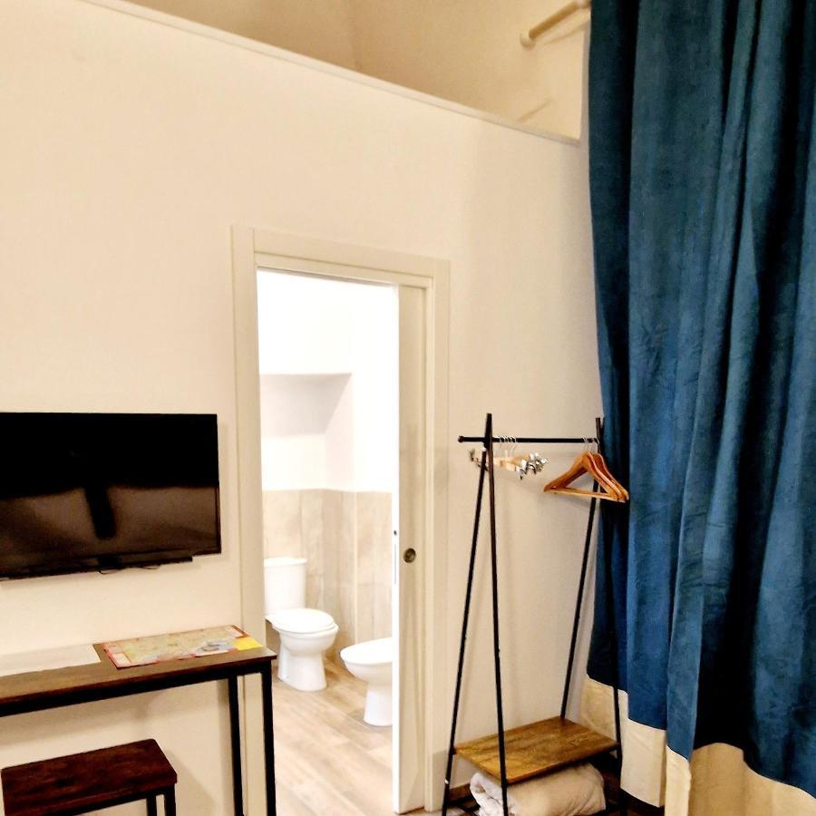 Tribunali Platamon Naples Extérieur photo
