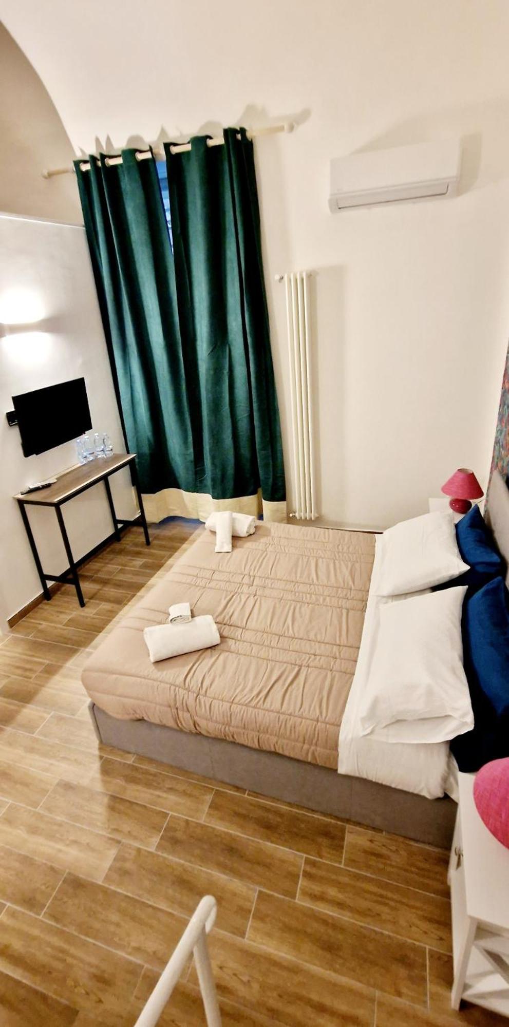 Tribunali Platamon Naples Chambre photo